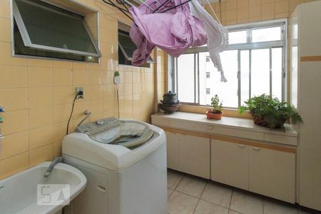 Apartamento à venda com 82m², 3 quartos e 1 vagaÁrea de Serviço