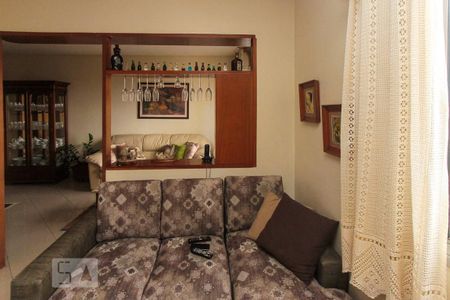 Apartamento à venda com 82m², 3 quartos e 1 vagaSala de TV