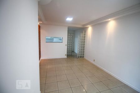 Sala de Estar de apartamento para alugar com 3 quartos, 73m² em Vila Prudente, São Paulo