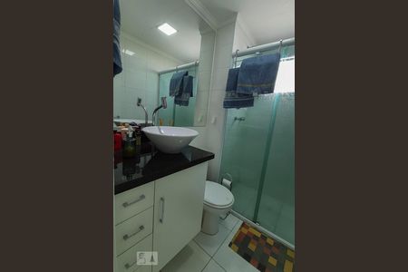 Banheiro de apartamento para alugar com 2 quartos, 45m² em Jardim Ibitirama, São Paulo