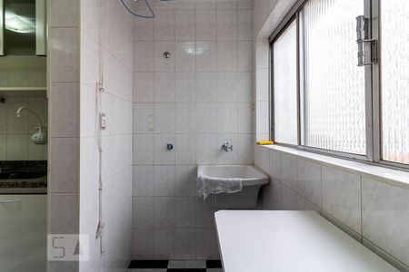 Apartamento à venda com 60m², 2 quartos e 1 vagaÁrea de Serviço