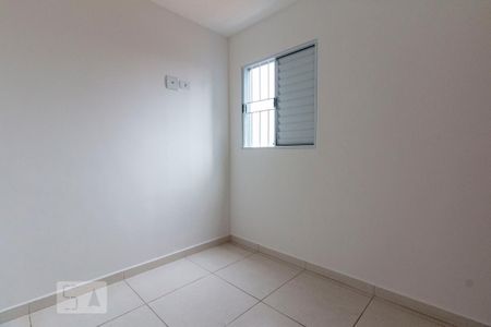 Quarto 2 de apartamento para alugar com 2 quartos, 49m² em Jardim Itapemirim, São Paulo
