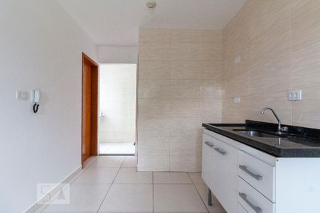 Cozinha de apartamento para alugar com 2 quartos, 49m² em Jardim Itapemirim, São Paulo