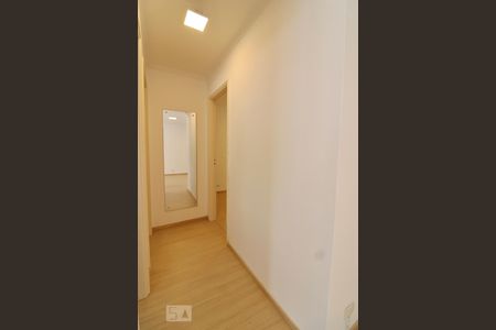 Corredor de apartamento para alugar com 2 quartos, 62m² em Bela Vista, São Paulo