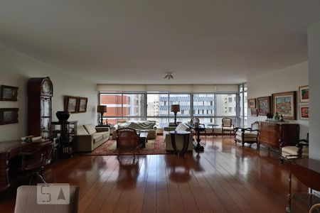 Apartamento à venda com 320m², 4 quartos e 3 vagasSala