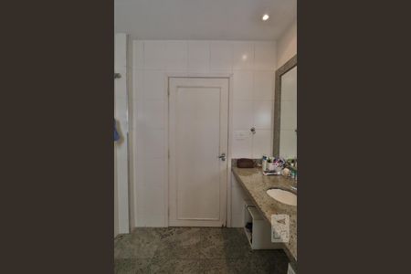 Apartamento à venda com 320m², 4 quartos e 3 vagasBanheiro 1 da Suite Master