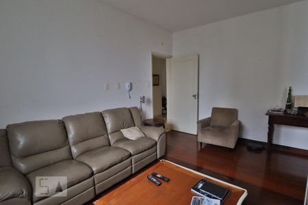 Apartamento à venda com 320m², 4 quartos e 3 vagasSala de TV