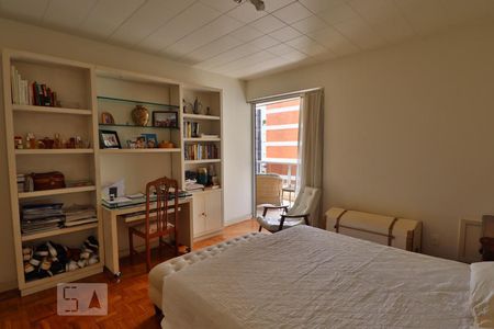 Apartamento à venda com 320m², 4 quartos e 3 vagasSuite Master
