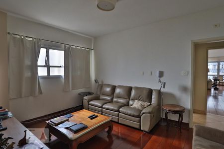 Apartamento à venda com 320m², 4 quartos e 3 vagasSala de TV