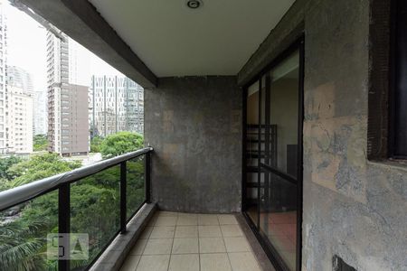 Apartamento à venda com 70m², 2 quartos e 2 vagas Apartamento à venda com 70m², 2 quartos e 2 vagasVaranda da Sala