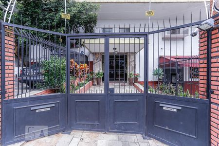 Apartamento à venda com 84m², 2 quartos e sem vagaFachada