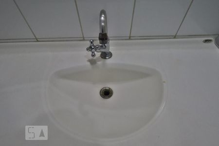 Apartamento à venda com 78m², 2 quartos e sem vagaBanheiro - Torneira