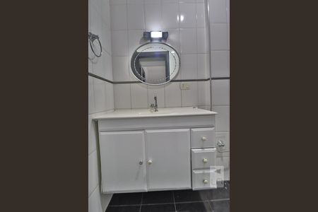 Apartamento à venda com 78m², 2 quartos e sem vagaBanheiro