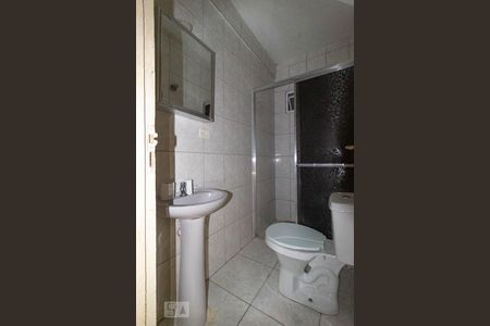 Banheiro de apartamento para alugar com 1 quarto, 38m² em Jardim Japao, São Paulo