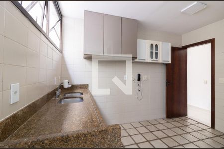 Apartamento para alugar com 90m², 2 quartos e 2 vagas Apartamento para alugar com 90m², 2 quartos e 2 vagasCozinha