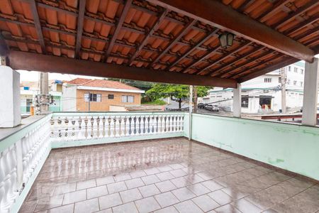 Sacada de casa para alugar com 3 quartos, 240m² em Vila Granada, São Paulo