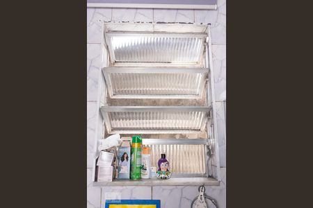 Apartamento à venda com 70m², 2 quartos e sem vagaDetalhe do banheiro