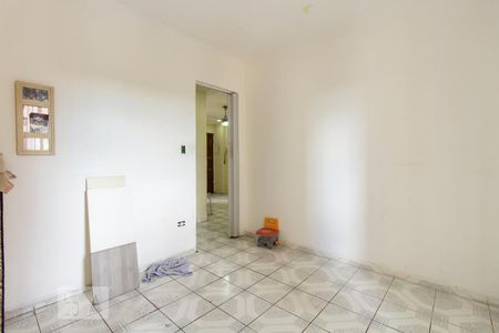 Quarto 2 de apartamento para alugar com 2 quartos, 58m² em Vila Carmosina, São Paulo