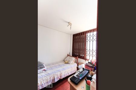 Casa de condomínio à venda com 360m², 5 quartos e 2 vagasQuarto de serviço