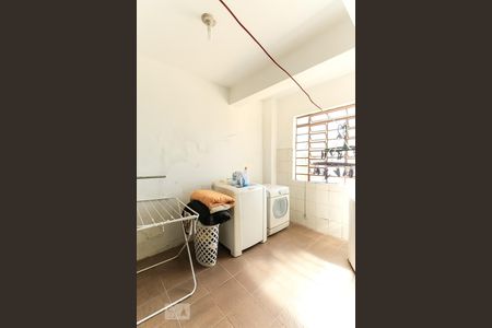 Casa de condomínio à venda com 360m², 5 quartos e 2 vagasÁrea de serviço