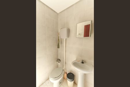 Casa de condomínio à venda com 360m², 5 quartos e 2 vagasBanheiro de serviço 2