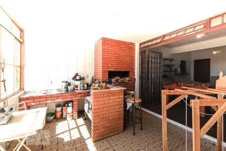 Casa de condomínio à venda com 360m², 5 quartos e 2 vagasChurrasqueira