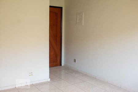 Apartamento à venda com 76m², 3 quartos e 1 vaga Apartamento à venda com 76m², 3 quartos e 1 vagaSala