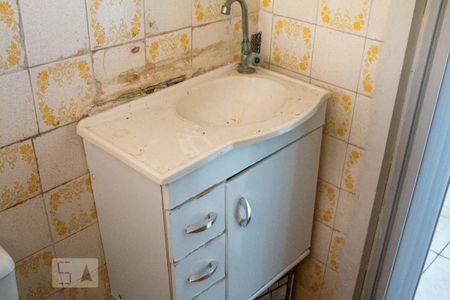 Apartamento à venda com 76m², 3 quartos e 1 vaga Apartamento à venda com 76m², 3 quartos e 1 vagaBanheiro