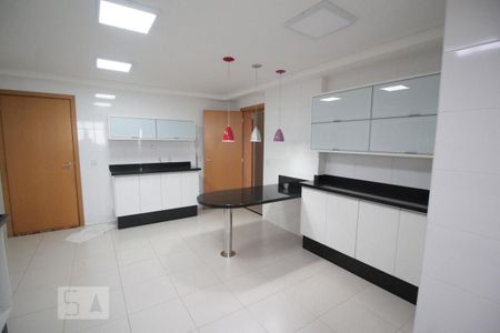 Apartamento para alugar com 320m², 4 quartos e 5 vagasCozinha