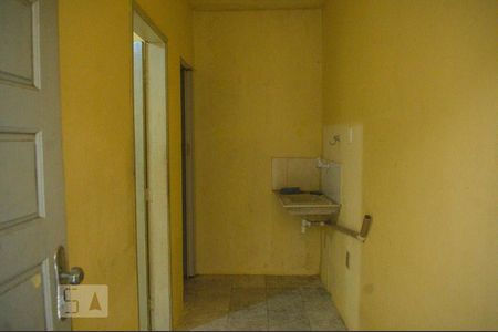 Cozinha de apartamento para alugar com 1 quarto, 20m² em Luiz Anselmo, Salvador
