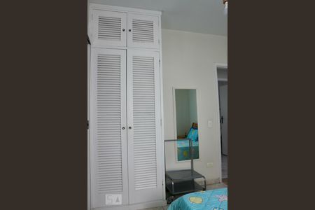 Quarto Suíte de apartamento para alugar com 3 quartos, 96m² em Parque Enseada, Guarujá