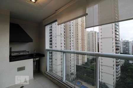 varanda de apartamento para alugar com 2 quartos, 70m² em Cidade Monções, São Paulo