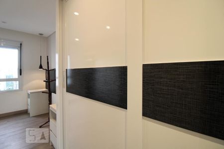 Apartamento para alugar com 70m², 2 quartos e 2 vagasCloset