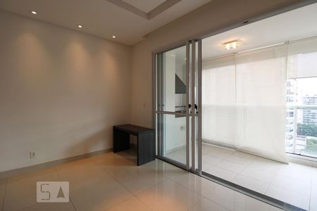 Sala de apartamento para alugar com 2 quartos, 70m² em Cidade Monções, São Paulo