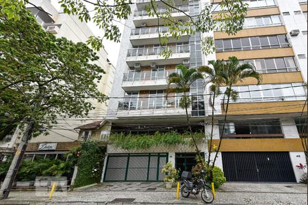 Apartamento à venda com 126m², 2 quartos e 1 vagaFachada