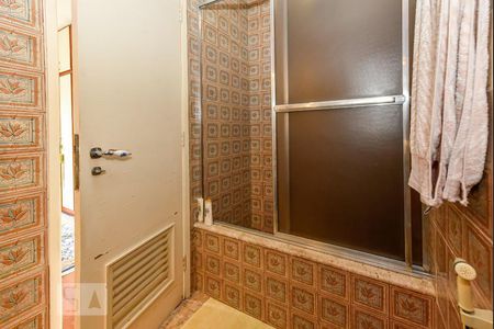 Apartamento à venda com 126m², 2 quartos e 1 vagaBanheiro da Suíte