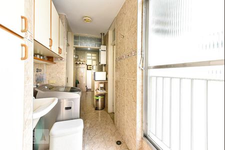 Apartamento à venda com 126m², 2 quartos e 1 vagaÁrea de Serviço