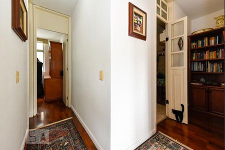 Corredor de apartamento à venda com 2 quartos, 126m² em Lagoa, Rio de Janeiro