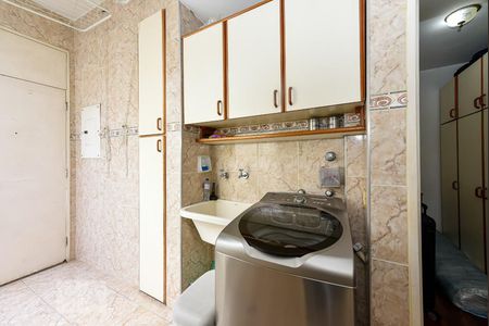 Apartamento à venda com 126m², 2 quartos e 1 vagaÁrea de Serviço