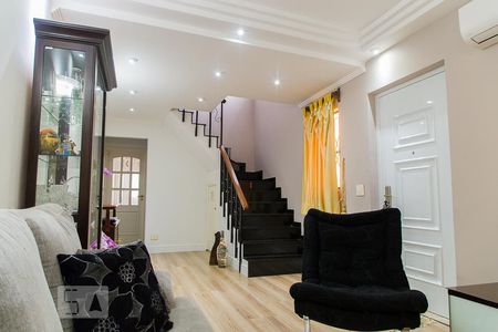 Sala de casa à venda com 3 quartos, 175m² em Vila Mira, São Paulo