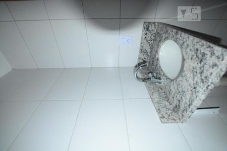 Apartamento à venda com 48m², 2 quartos e 1 vagaBanheiro Social