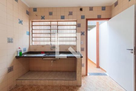 Casa para alugar com 150m², 4 quartos e 2 vagasCozinha