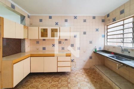 Casa para alugar com 150m², 4 quartos e 2 vagasCozinha