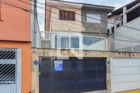 Casa para alugar com 150m², 4 quartos e 2 vagasFachada