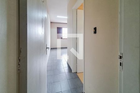 Casa para alugar com 150m², 4 quartos e 2 vagasCorredor