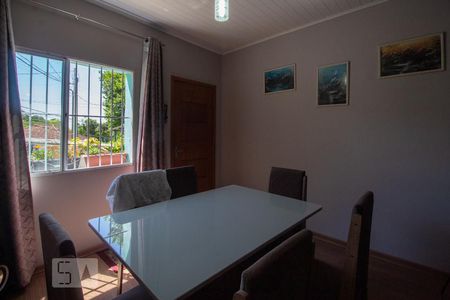 Sala de casa à venda com 4 quartos, 200m² em Teresópolis, Porto Alegre