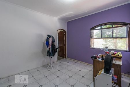 Casa à venda com 325m², 4 quartos e 2 vagas Casa à venda com 325m², 4 quartos e 2 vagasSuíte 1