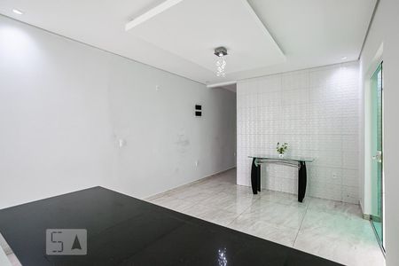Sala de casa para alugar com 2 quartos, 90m² em Campestre, Santo André