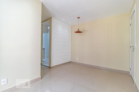 Sala de Apartamento com 2 quartos, 45m² Taquara