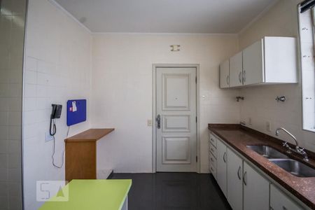 Apartamento para alugar com 150m², 3 quartos e 1 vaga Apartamento para alugar com 150m², 3 quartos e 1 vagaCozinha